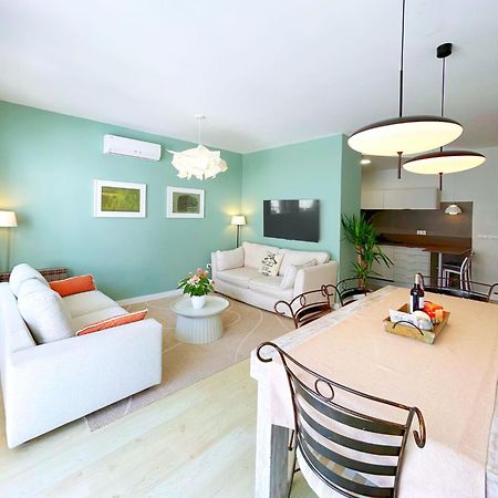 Abbott Apartment - 1 Min From The Beach - 100M2 - Sleeps 8 锡切斯 外观 照片